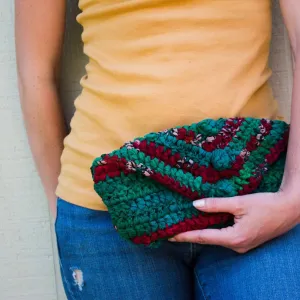 Vibrant Crochet Chiffon Clutch Kit